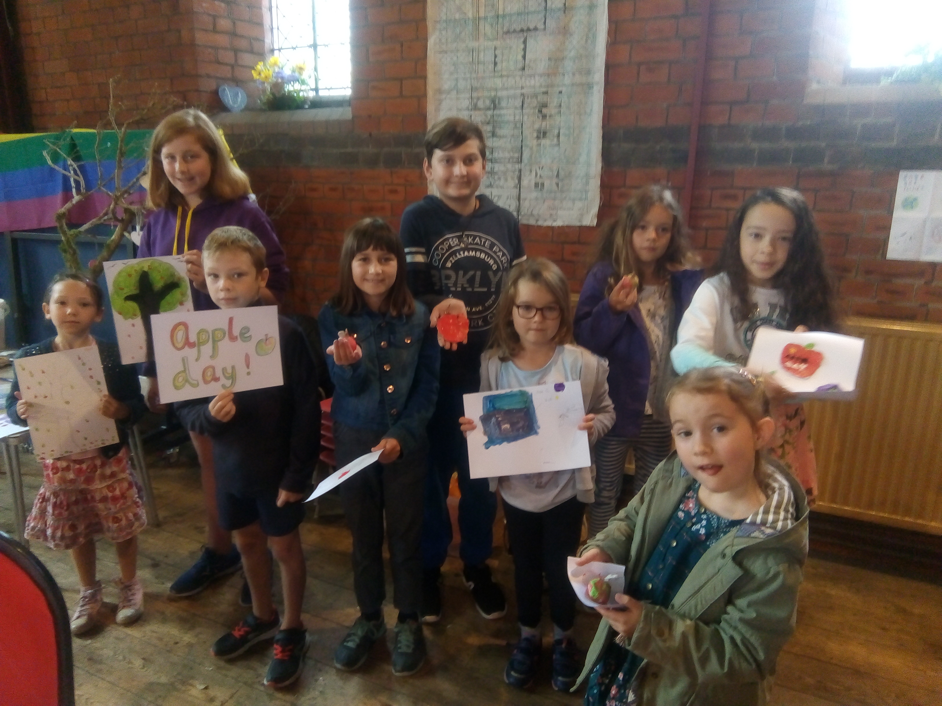 St Mark's art apple day